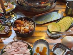 -叽叽扎扎烤肉场(生态城万达店)