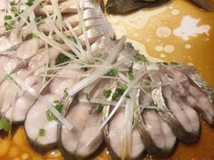 清蒸武昌鱼-莲餐厅·湖北菜·藕汤是头牌(愚园路店)