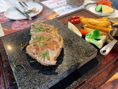 招牌炙烤安格斯牛扒-缦云里花园餐厅