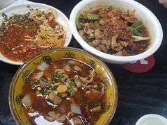 -曾氏肥肠馆(凯瑞雅居店)