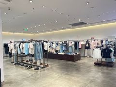 -URBAN REVIVO(青特万达广场店)