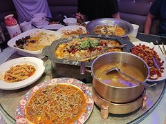 -巴特餐饮6加1音乐餐吧·新疆菜