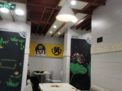 -老娘舅餐厅(黄龙体育中心店)