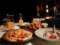 -STARRY CAFE & LOUNGE BAR(高新店)