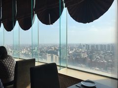 -荣誉国际酒店-云顶旋转餐厅