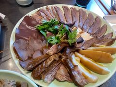 -潮界(LU·ONE凯德晶萃广场店)