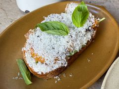 伊比利火腿与桃子吐司-RAC BAR(安福路店)