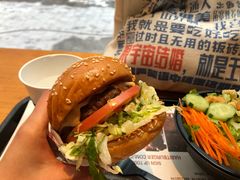 -The Habit Burger Grill 哈比特汉堡(复兴soho店)