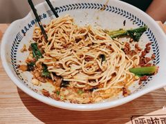 -呼啦面馆·头牌豌杂面(珠江国际B区店)