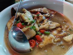 黄焖山塘鱼-始兴县农家小院餐馆