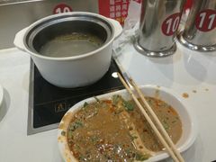 -百品聚旋转火锅(万德庄店)
