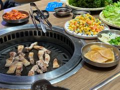 -香猪坊韩国烤肉专属门店(魏公村店)