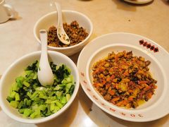 -味上湘菜馆(岳麓山店)