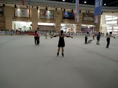 -冠军冰场(环球中心店)