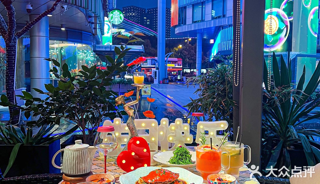 秋日夜幕下的浪漫，赏绚丽光影品三门🦀️蟹膏