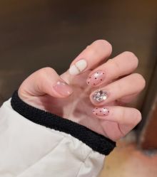 -情同手足美甲美睫
