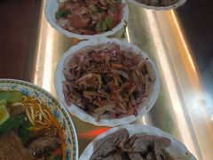 -金杨拉面王小吃面馆·牛三宝面·红烧牛肉粉