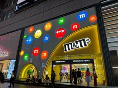 -m豆巧克力世界(上海世茂广场店)