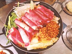 部队锅-MI WU FACTORY米屋美食工厂餐厅(绿地店)