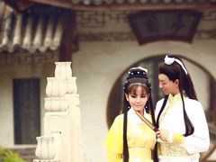 -九月鹰飞汉服摄影工作室