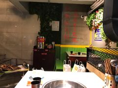 大堂-钢管厂五区小郡肝串串香(奥克斯广场锦城万达店)