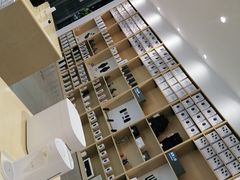-华为授权体验店(中山公园来福士)