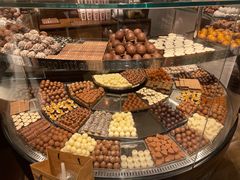 夹心巧克力-Laderach 莱德拉(上海环贸iapm店)