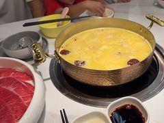 -洪氏嗨捞·广东猪肚鸡·椰子鸡火锅(西咸万象城店)
