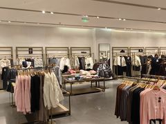 -URBAN REVIVO(佛山南海万达广场店)