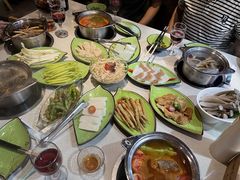 -一叶一世界·素食餐厅(锦华万达店)