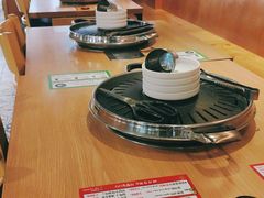 -江南猪肉商会无限续吃(弘大店)