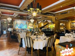 大堂-火车头法国西餐厅