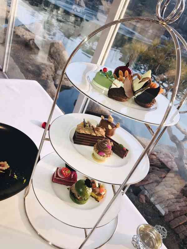 黑天鹅法餐(杨林旗舰店)-"环境非常好,在罗红摄影艺术馆内,场馆很大.