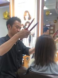 -心迪染发专门店