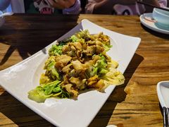 -漫月里·鲁菜海鲜小渔村(海水浴场店)