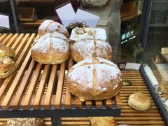 -焙丽拾光(麦凯乐直营店)