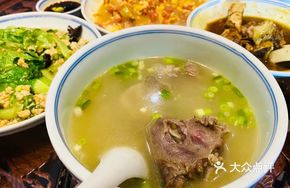 Health-Preserving Beef Tail Soup