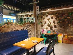 大堂-茅炒屋龙虾·烧烤·湘菜(新河路店)