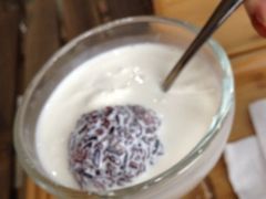 白雪黑糯米-小恶魔甜品