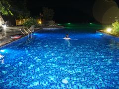 夜晚-三亚亚龙湾人间天堂鸟巢度假村