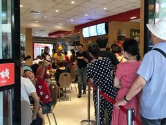 等位区-老通城豆皮大王(吉庆街店)