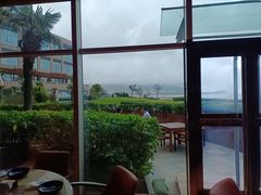 -山港凯悦酒店·BEBA海滩烧烤餐厅酒吧