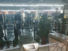 -格易美游泳馆健身房(新昆仑店)