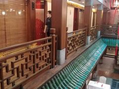 -梅龙镇酒家(南京西路总店)