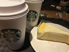 -星巴克臻选(莘庄仲盛店)