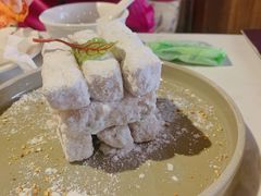 新潮反沙芋-钟菜·粤菜点心·宴请(海上世界·汇港二期店)