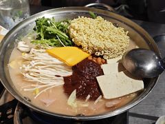 -富乐满韩国正宗炸鸡韩国料理(虹泉路店)