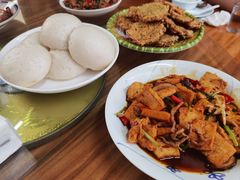 -芦茨金富饭庄·25年老字号·专做稻草鸡