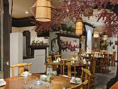 -偶屋里钵少爷(时代广场店)