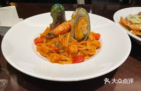 Signature Curry Shrimp Pasta